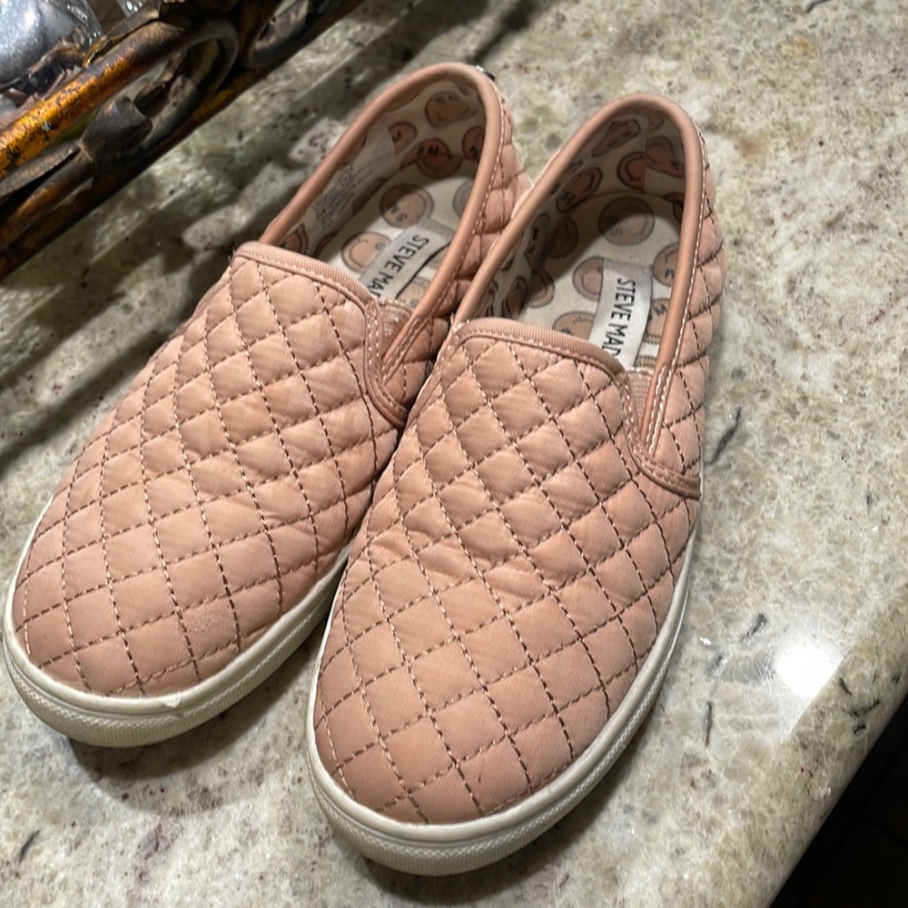Steve Madden slip on
